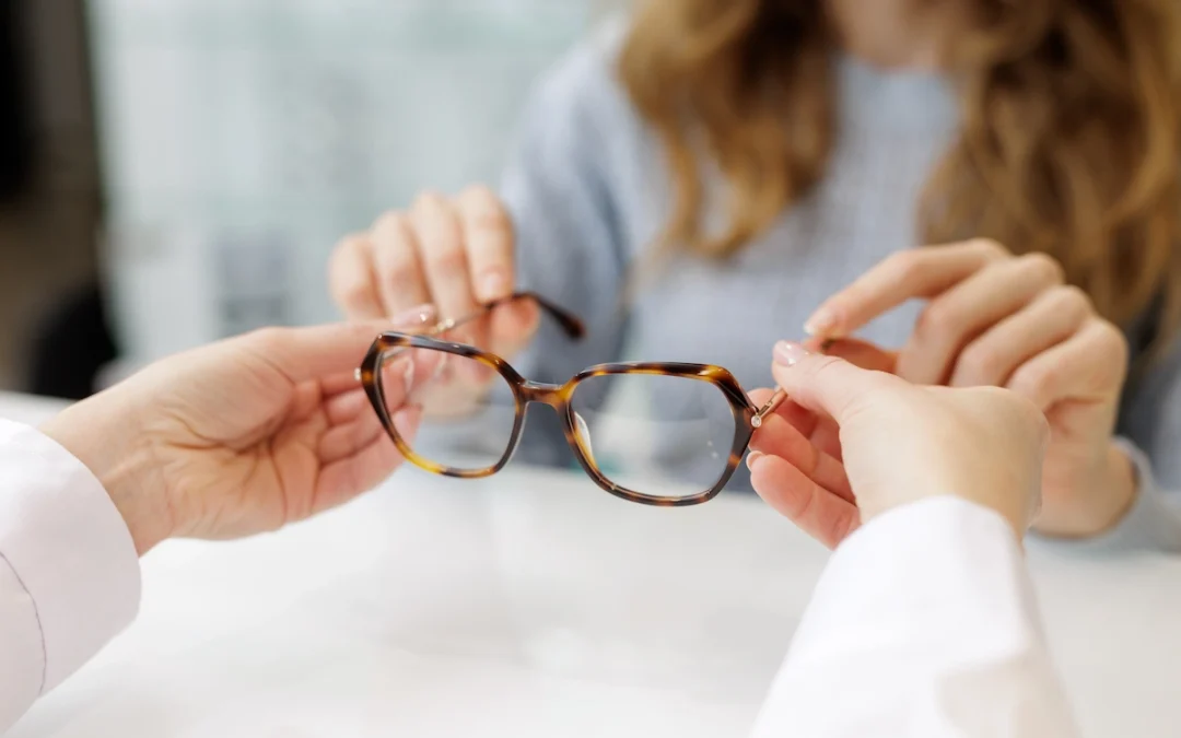 Progressive Lenses vs. Bifocals: Which Is Right for You? 